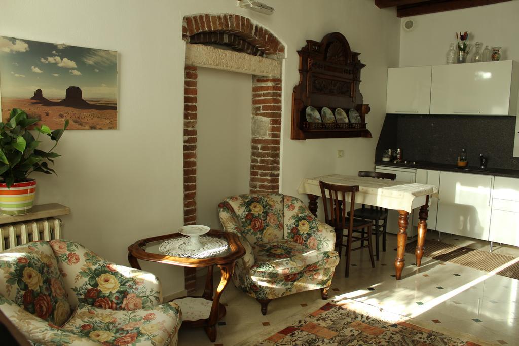 Residenza Carducci Centro Storico Apartment Verona Cameră foto